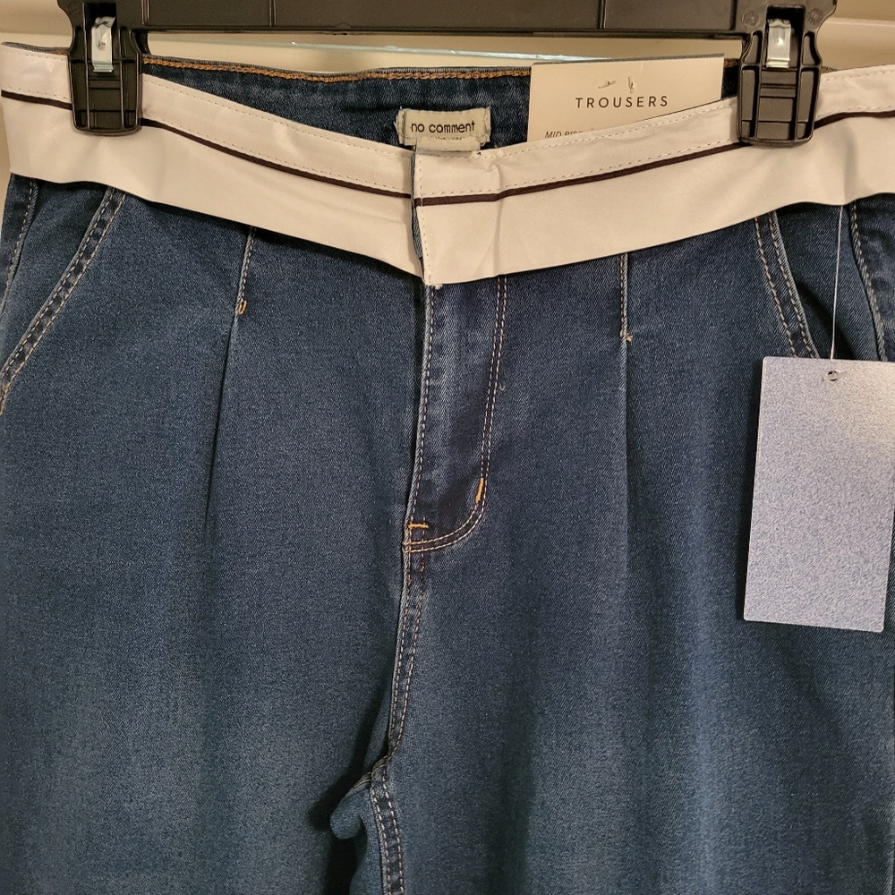 Straight-Leg Women’s Jeans in Deep Blue